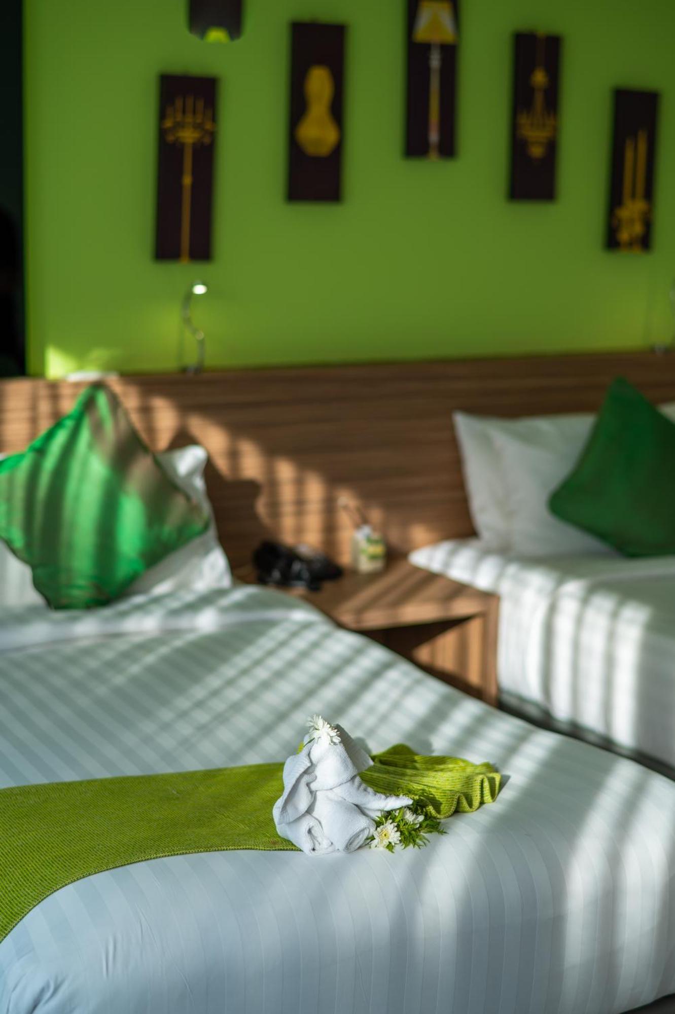 The Lantern Resorts Patong - Sha Extra Plus Exteriér fotografie